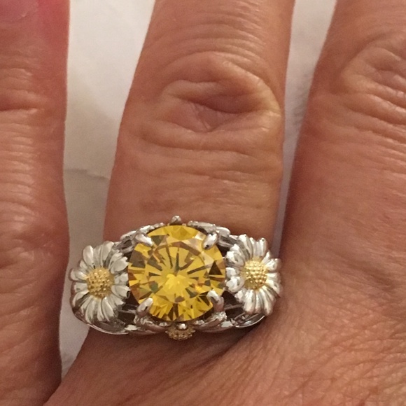 Van Caro Jewelry Van Caro Sterling Silver Daisy Ring Poshmark